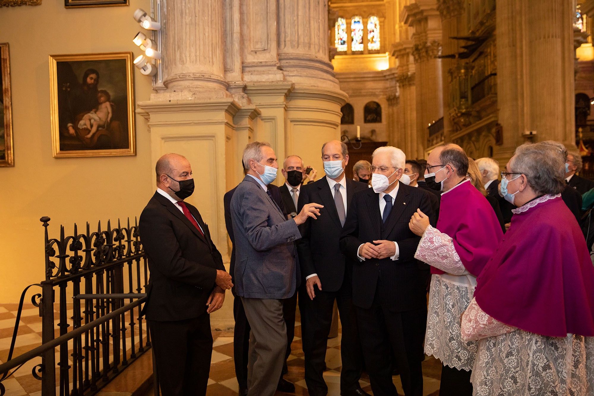 El presidente de Italia, Sergio Mattarella, aprovecha su estancia en Málaga y visita 'El Verbo Encarnado'