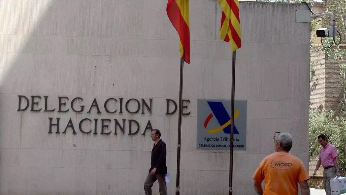 La sede principal de la Agencia Tributaria en Aragón, situada en la calle Albareda de Zaragoza.