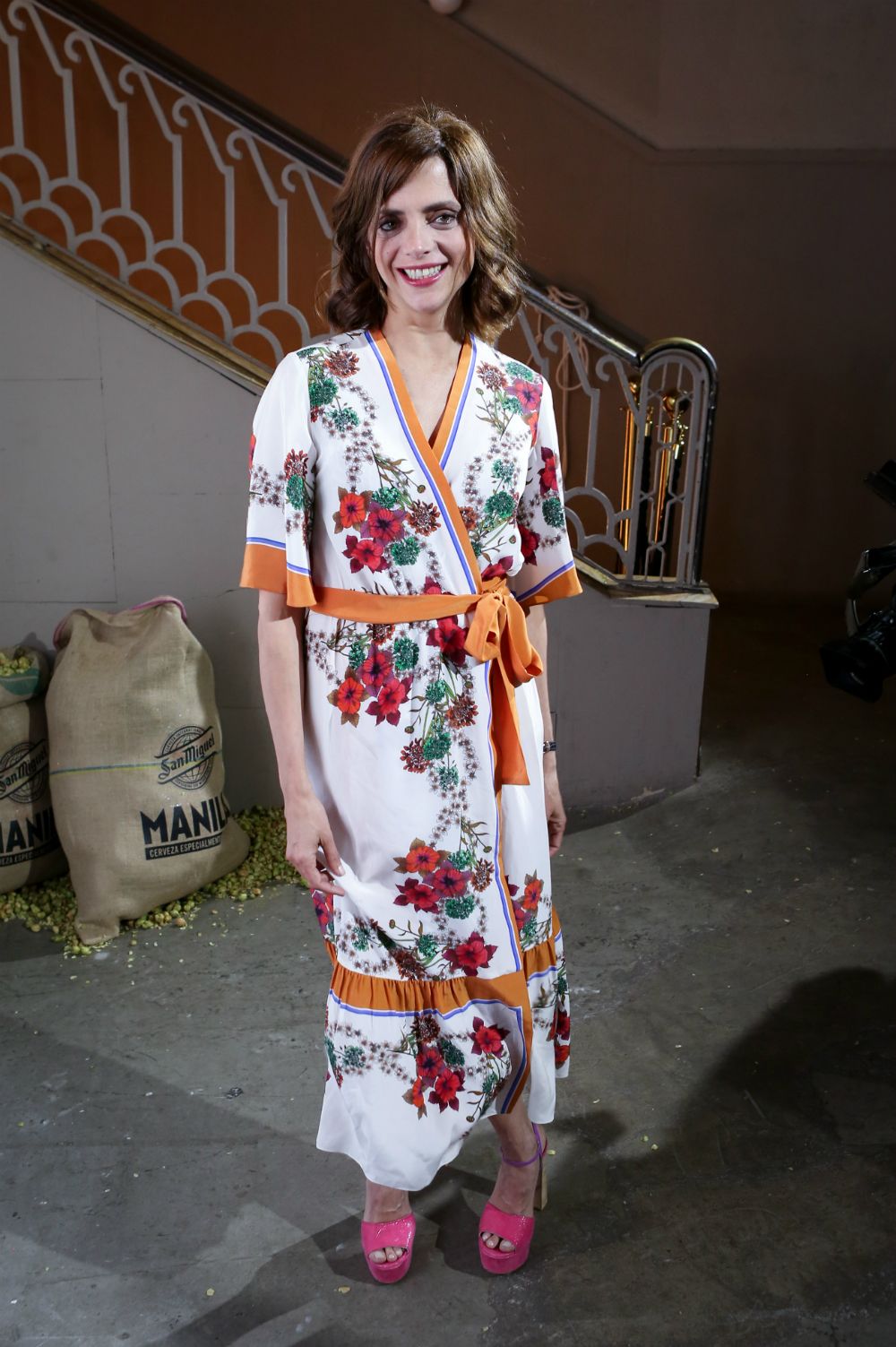 Macarena Gómez con vestido-kimono floral de Sandro París