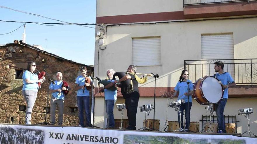 Los alumnos de las Aulas de Música demuestran sus conocimientos.