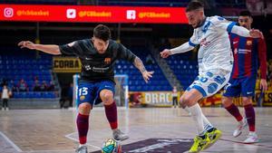 Catela, actuando de portero-jugador durante el partido entre el Barça y el Manzanares