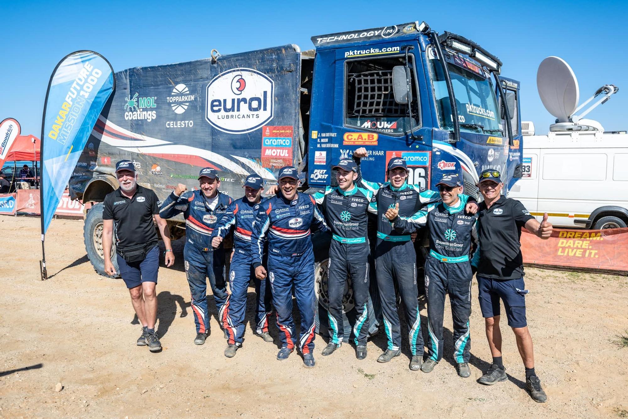 Imatges de l'arribada de Moi Torrallardona, en el camió Iveco Eurol que ha quedat tercer en el Dakar 2024