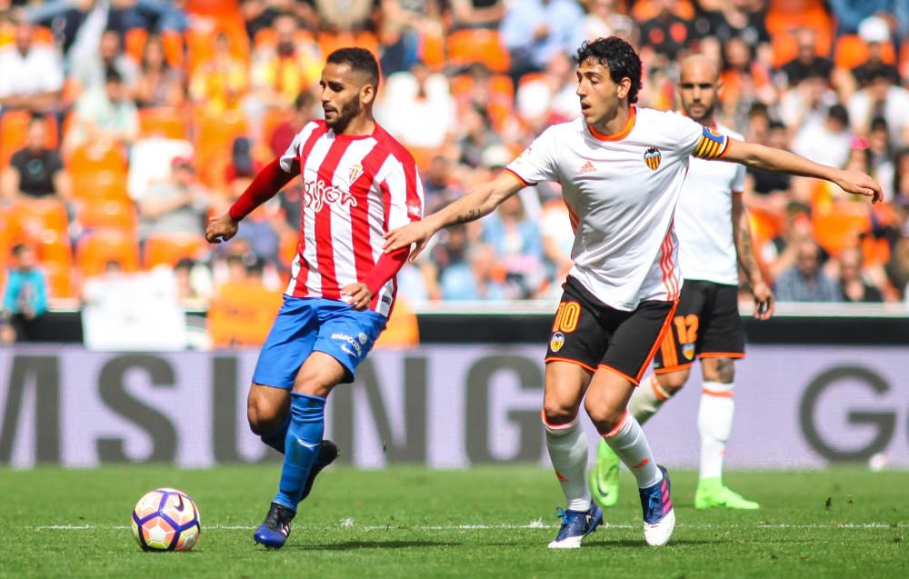 El partido entre el Valencia y el Sporting, en imágenes