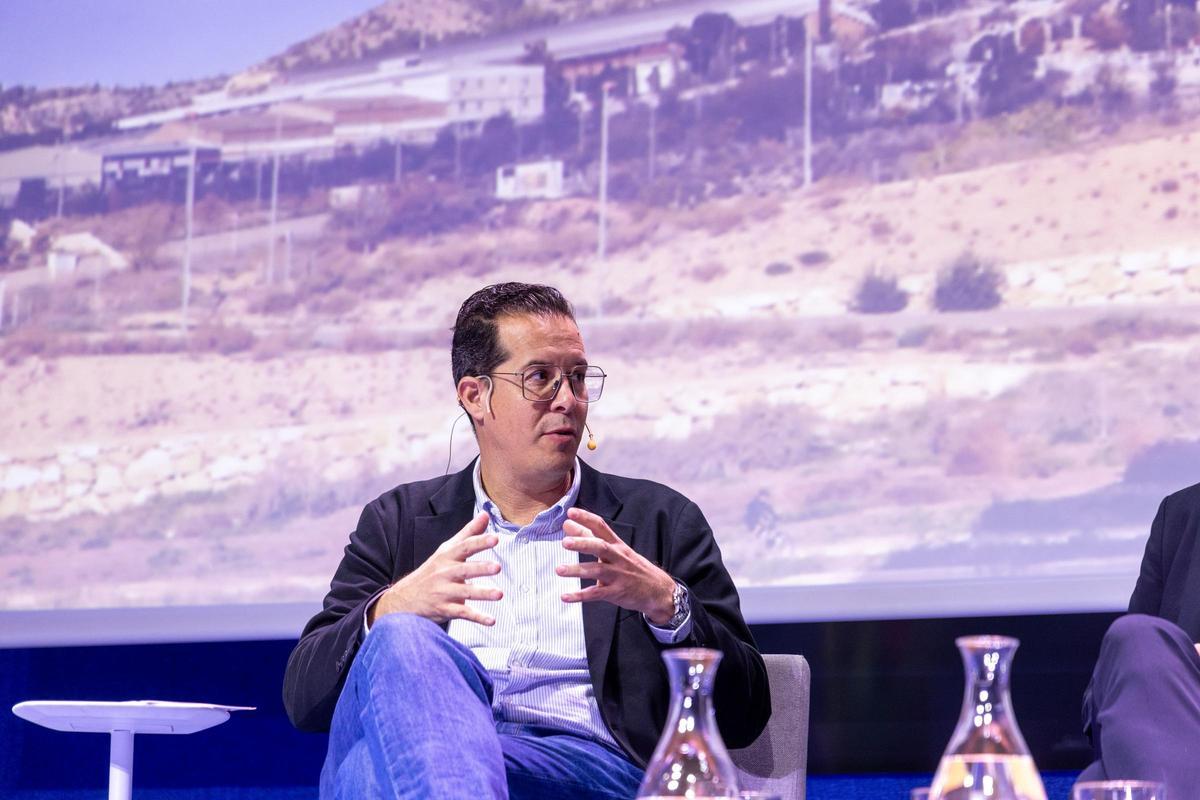 El alcalde de Elda insistió en la concienciación «de que el cambio climático está aquí».