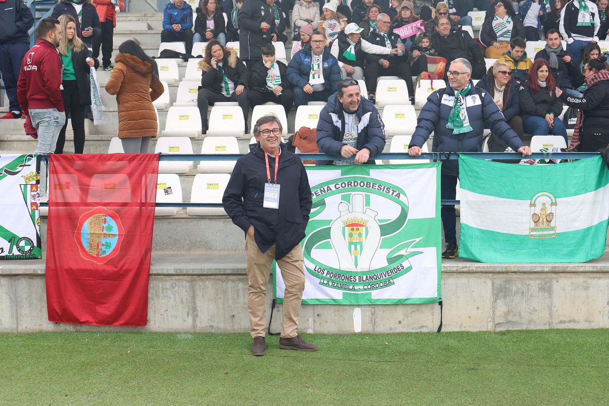 Los aficionados en el Talavera de la Reina-Córdoba CF