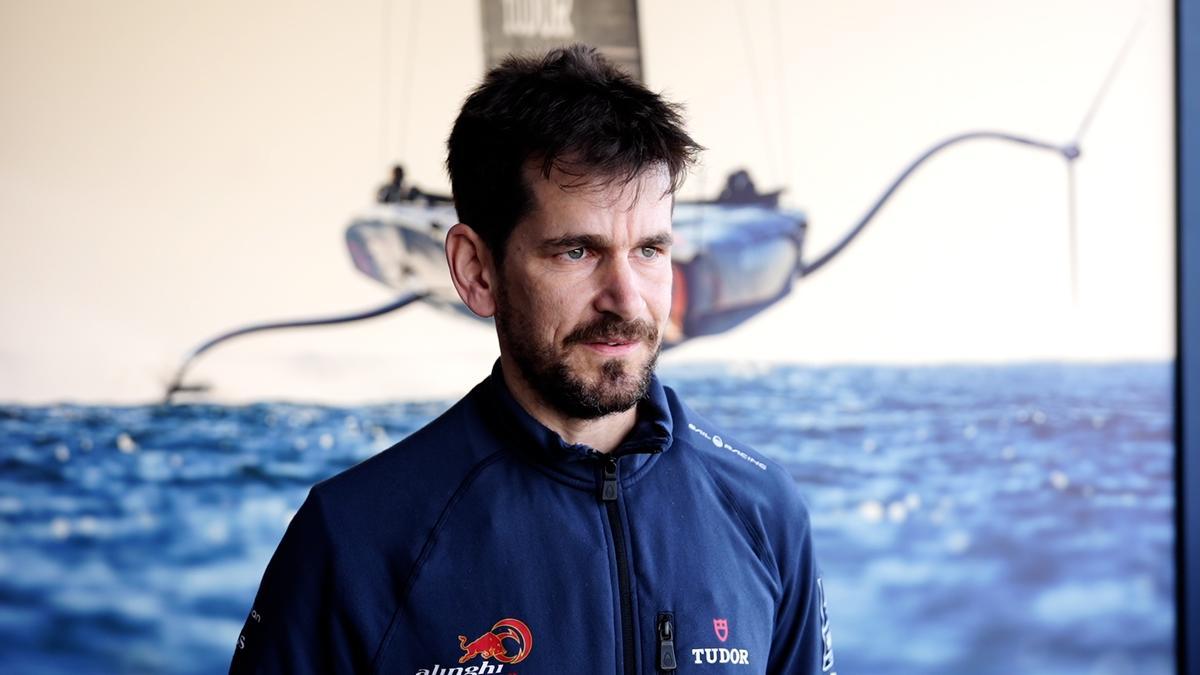 El ingeniero aeronáutico Nicolás Bailey, del equipo Alinghi Red Bull Racing de la Copa América de vela, diseñador de los 'foils' de los barcos.