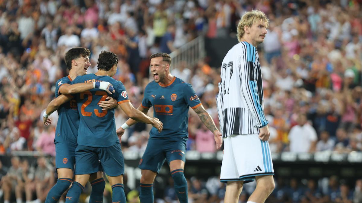 El 1×1 de los jugadores del Valencia CF ante el Newcastle United