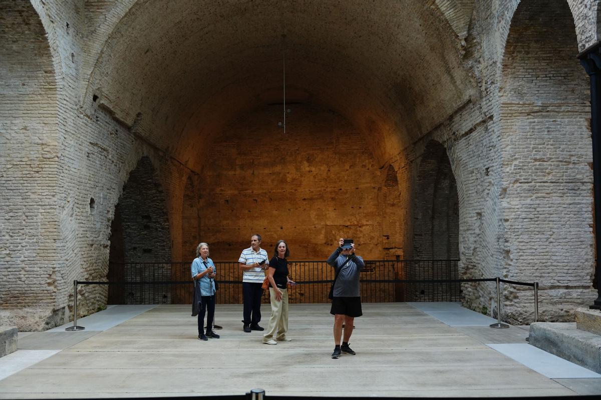Jornadas de puertas abiertas de las Reales Atarazanas de Sevilla. A 23 de octubre de 2025 en Sevilla, Andalucía (España). La consejera de Cultura y Deporte, Patricia del Pozo, inaugura este jueves en Sevilla la reapertura de las Reales Atarazanas, que celebran sus jornadas de puertas abiertas para dar a conocer al público este emblemático edificio tras su restauración. 23 OCTUBRE 2025 Francisco J. Olmo / Europa Press 23/10/2025. Francisco J. Olmo;category_code_new;