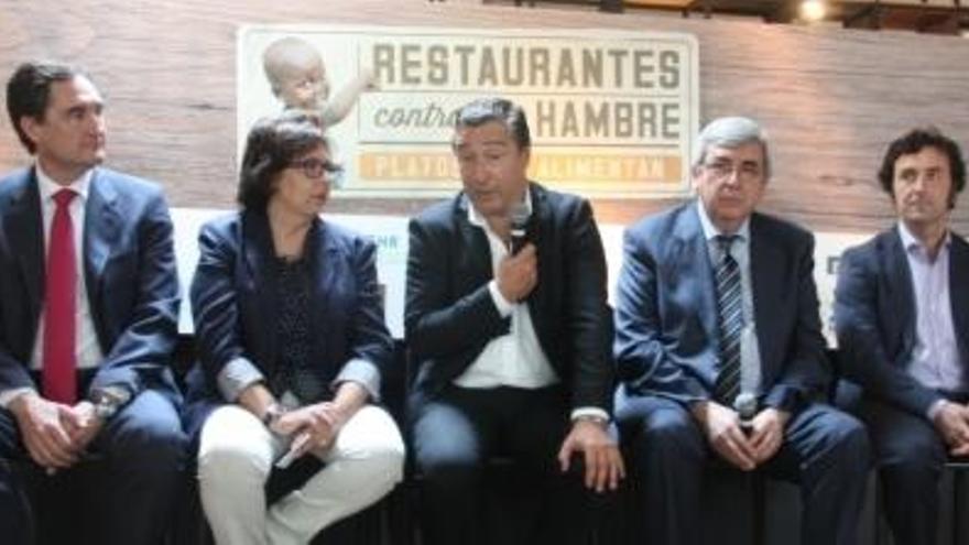 Joan Roca apadrina la iniciativa &#039;Restaurants contra la Fam&#039;