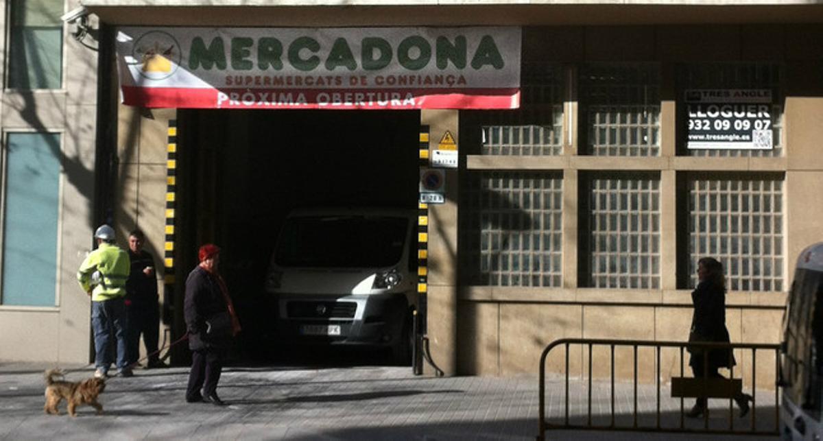 Futur Mercadona al carrer de la Indústria de Barcelona. Futur Mercadona al carrer de la Indústria de Barcelona.