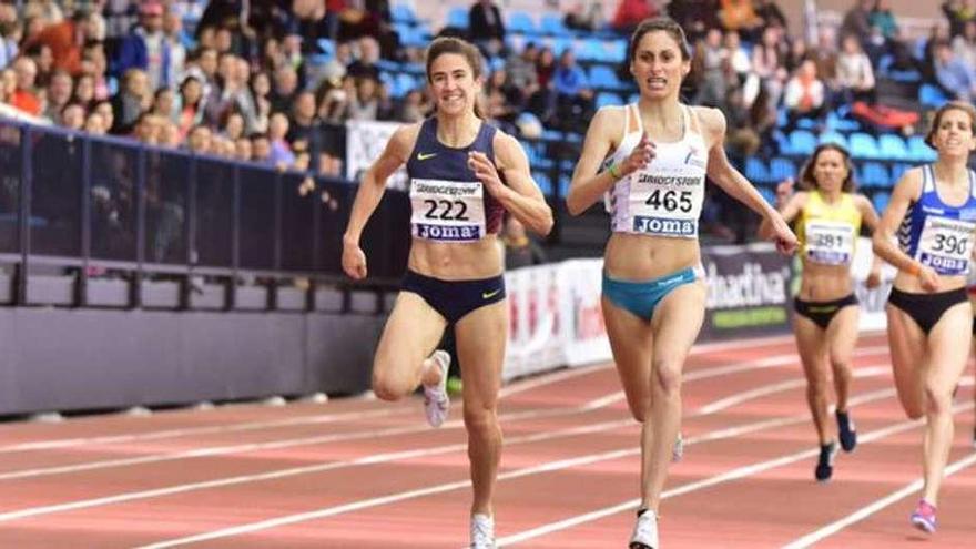 Solange Pereira, en primer término, durante el Nacional en Gallur. // FdV