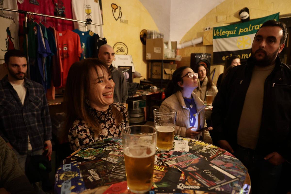 El PSOE de Cáceres debate sobre la vivienda