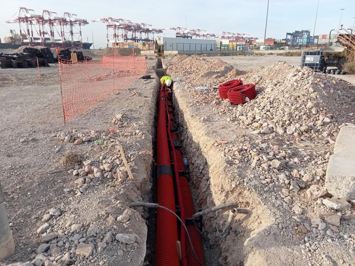 El Port de Barcelona inicia les obres perquè els barcos es puguin connectar al corrent elèctric