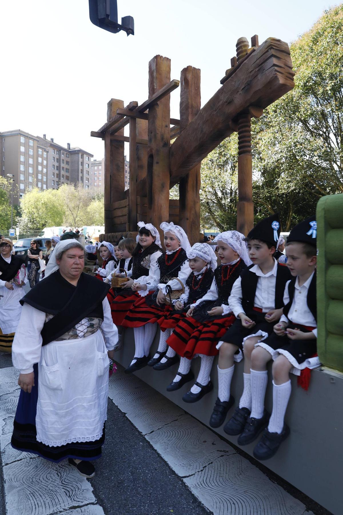 EN IMÁGENES: El desfile de carrozas del lunes de Pascua