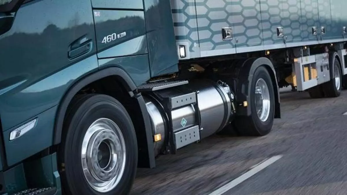 Nueva norma para camiones y autobuses: los neumáticos deberán tener al menos 1 milímetro de dibujo
