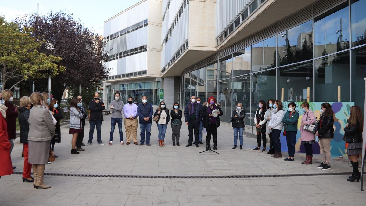 Lectura de un manifiesto en San Vicente del Raspeig.