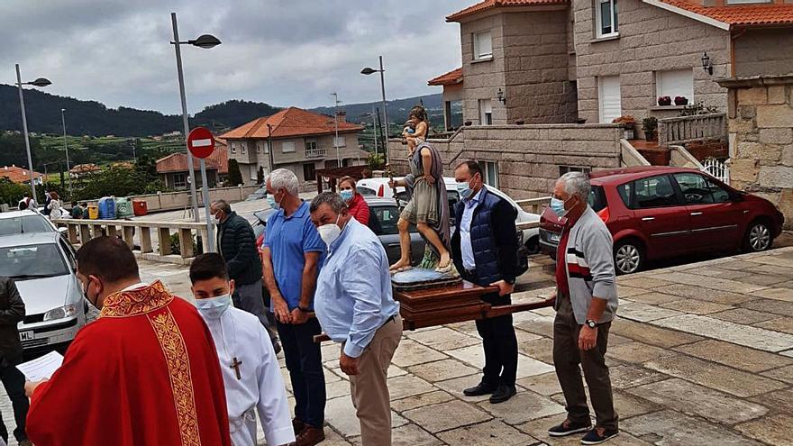 La bendición de San Cristóbal acompaña a los conductores de Meaño