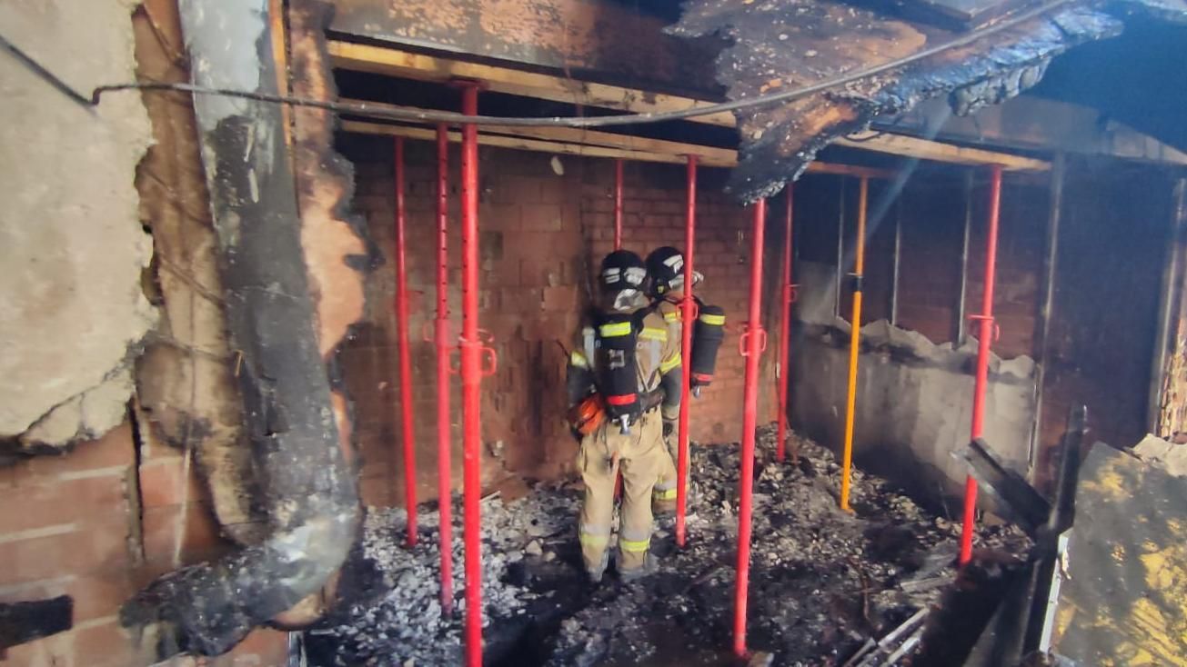 Este es el estado de una de las discotecas incendiadas en Murcia