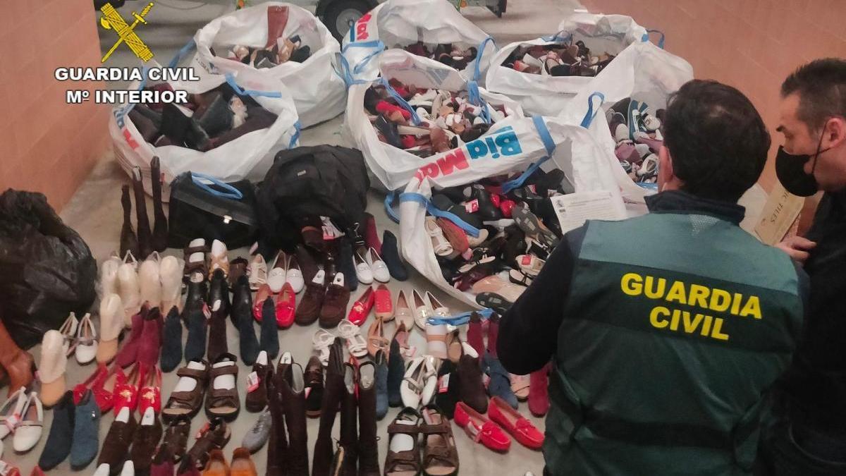 Roba más de 2.500 pares de zapatos valorados en 300.000 euros en la Vall d&#039;Uixó