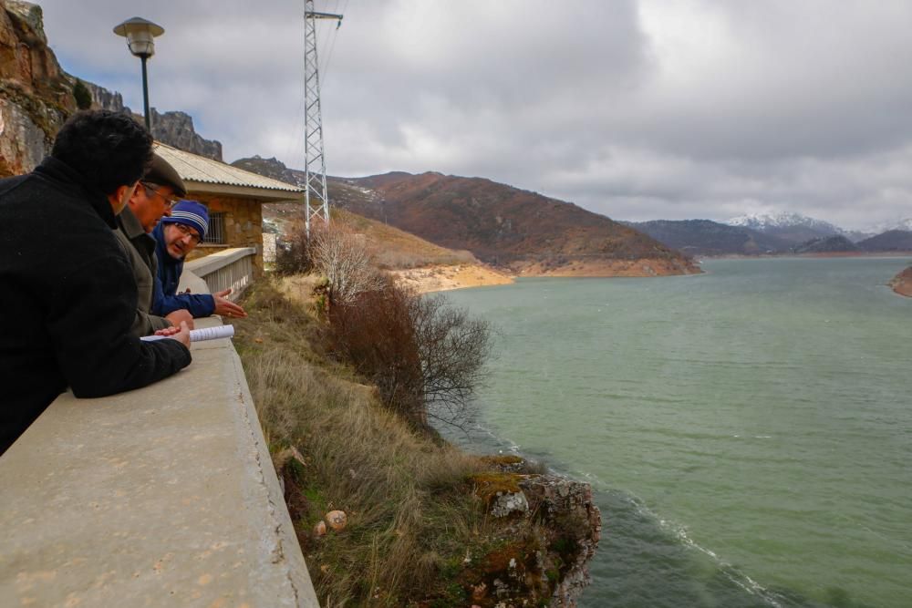 Así está el pantano de Barrios de Luna