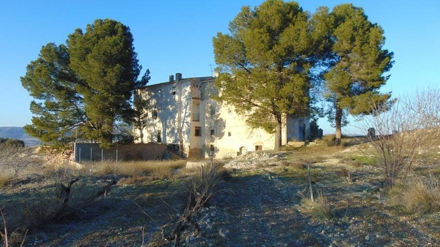 Ontinyent crea un catálogo de masías abandonadas para fomentar el turismo rural