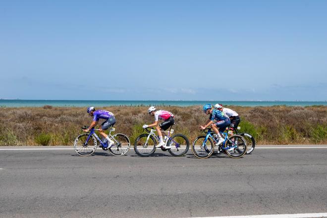 Otro esprint victorioso de Brennan define a la Vuelta antes del regreso a la montaña