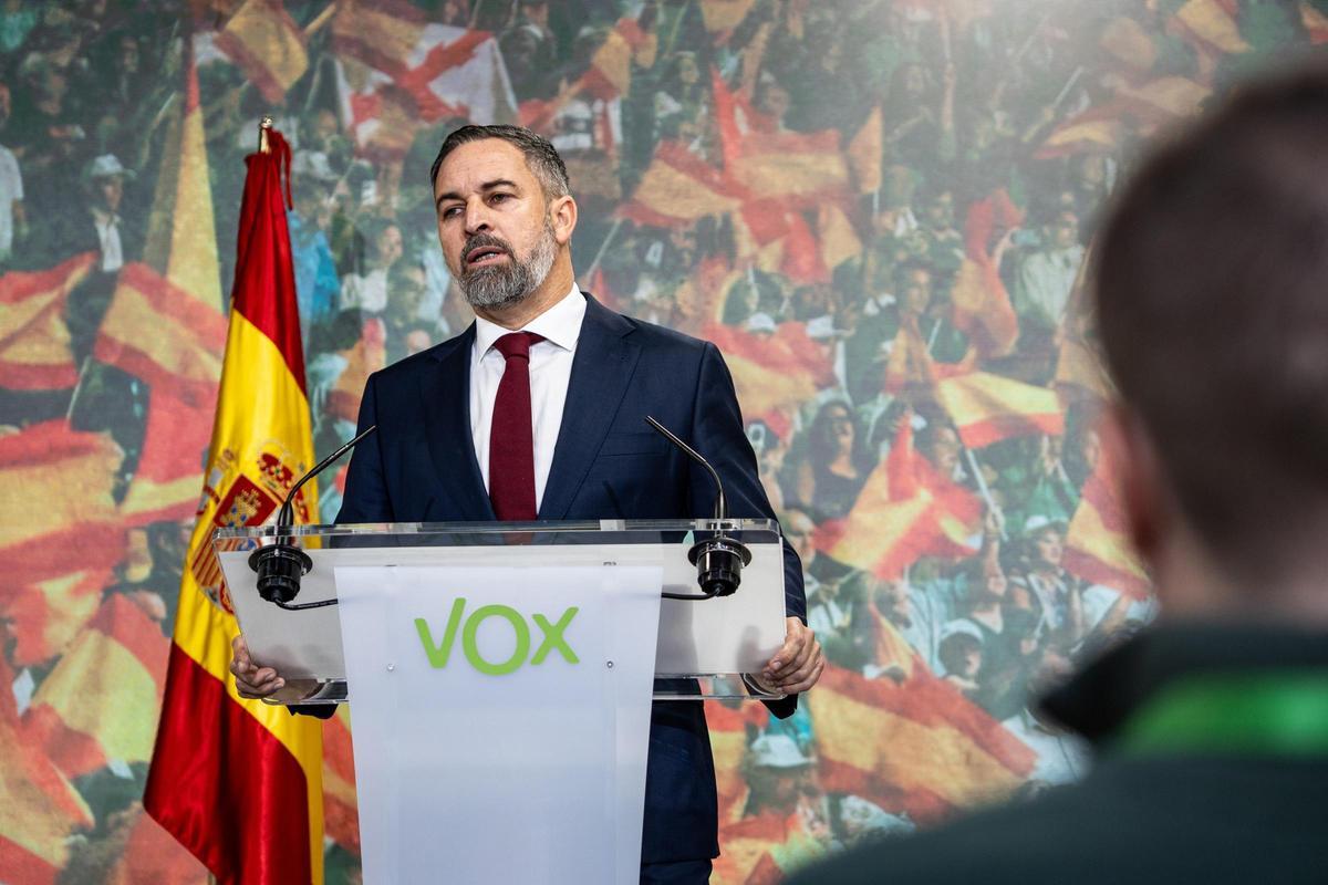 ¿Vox no havia de tancar autonomies?