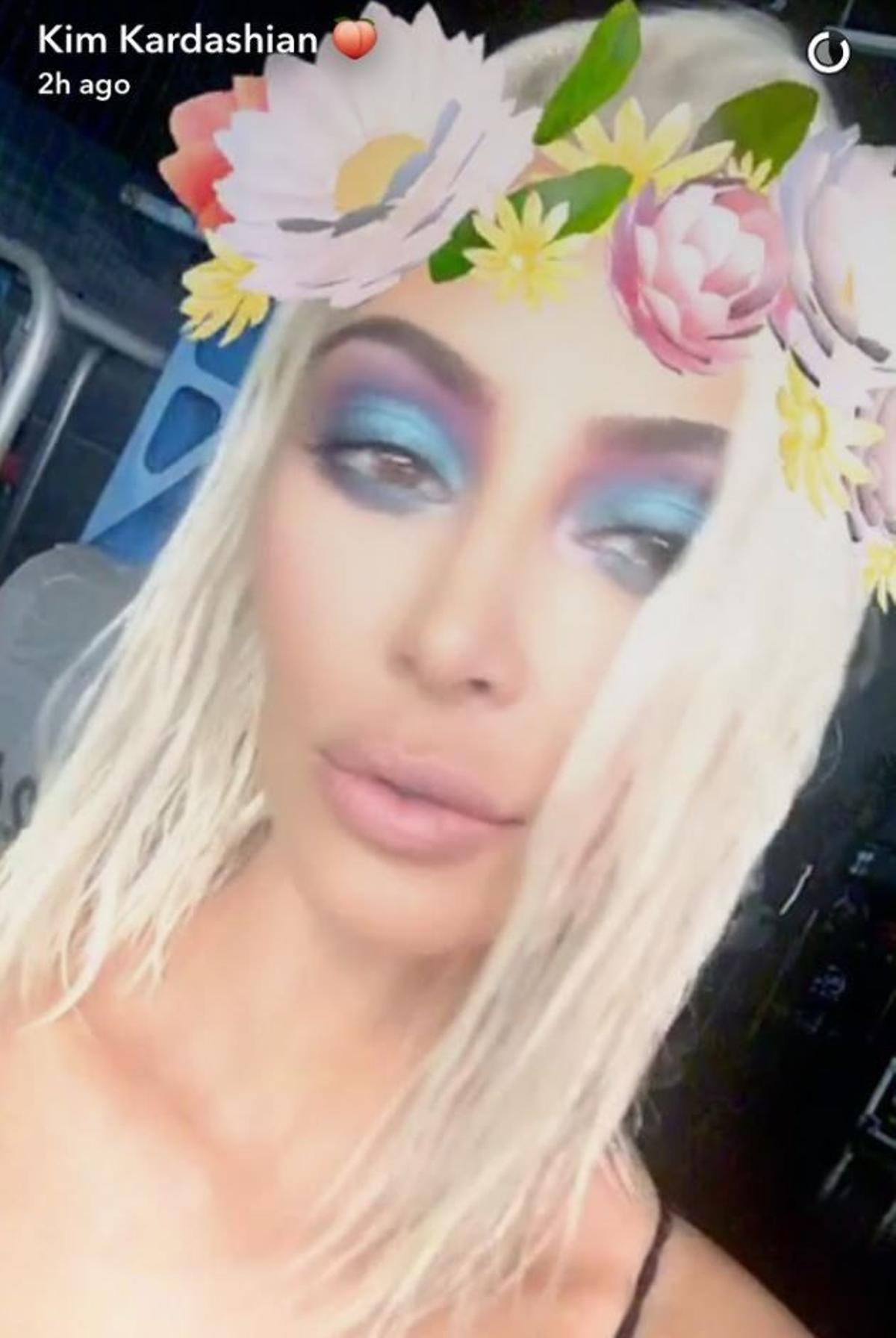 Kim Kardashian vuelve al rubio platino
