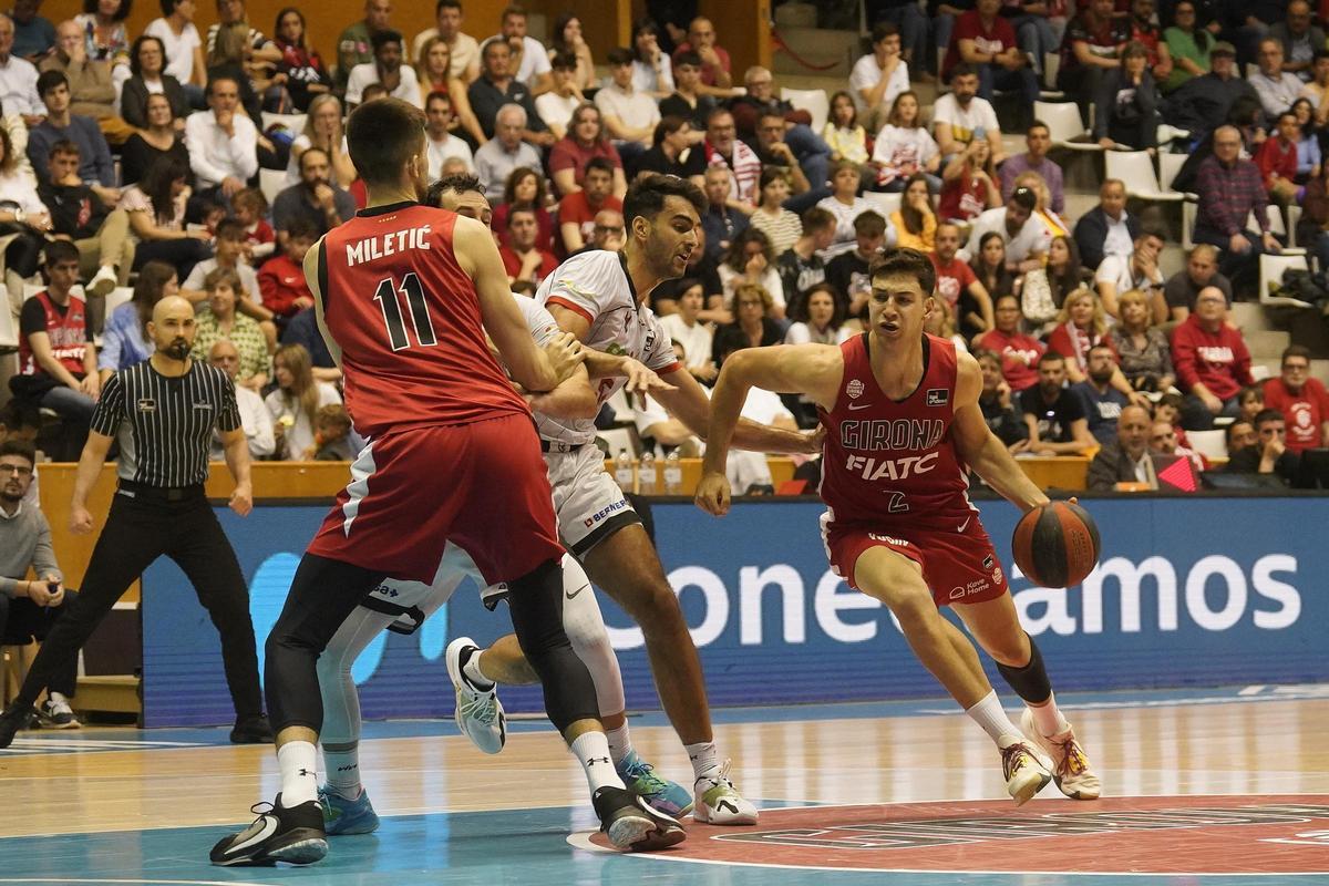 Fjellerup, en una acció del partit contra el Granada.