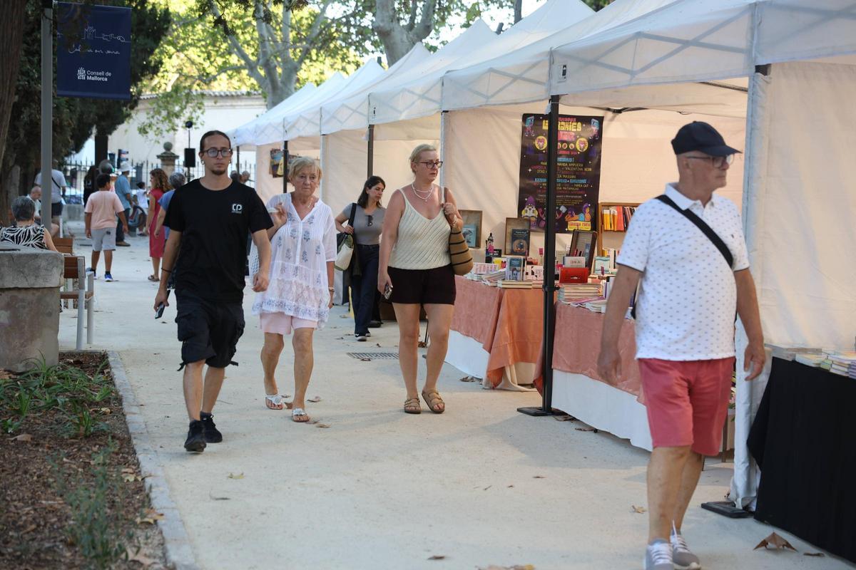 Los Jardins de la Misericòrdia estarán llenos de libros hasta el próximo domingo