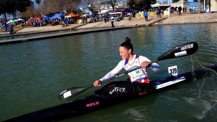 Ana Varela, en aguas de Sevilla.