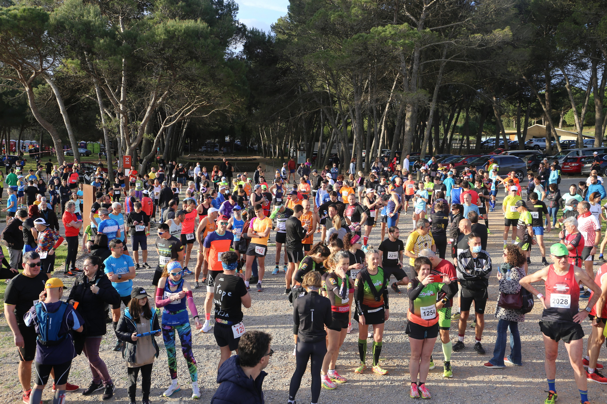 Xavi Tomasa i Sílvia Segura guanyen la 17a Marató d'Empúries