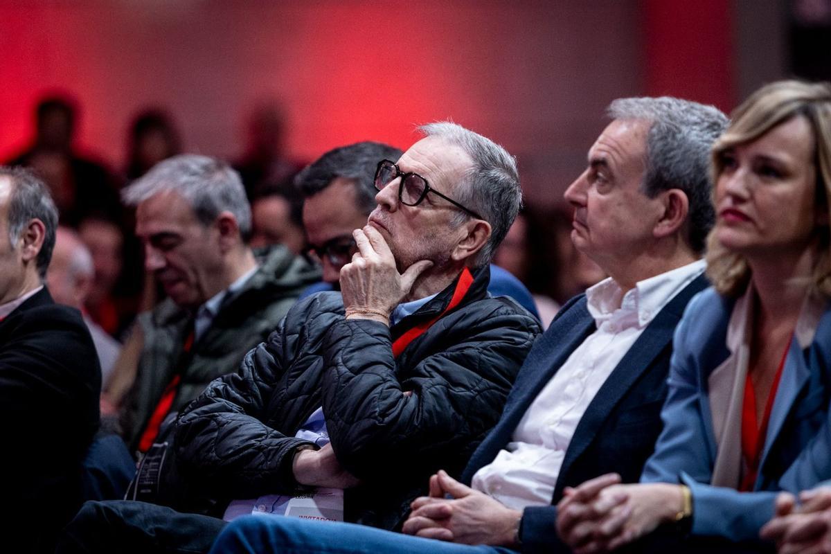 Marcelino Iglesias, José Luis Rodríguez Zapatero y Pilar Alegría, ayer durante el 18 congreso regional del PSOE.