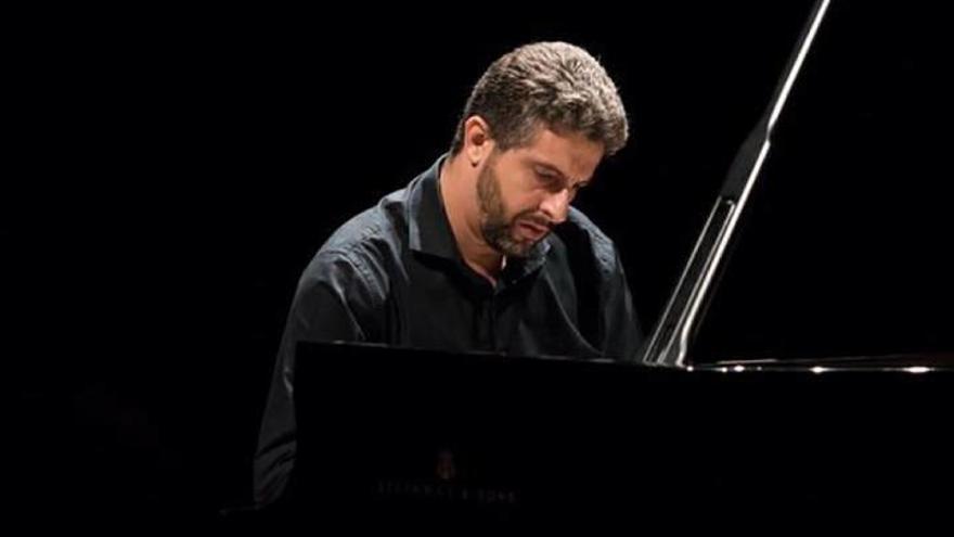 El ciclo &#039;Beethoven actual&#039; vuelve al Villegas con el pianista Javier Negrín