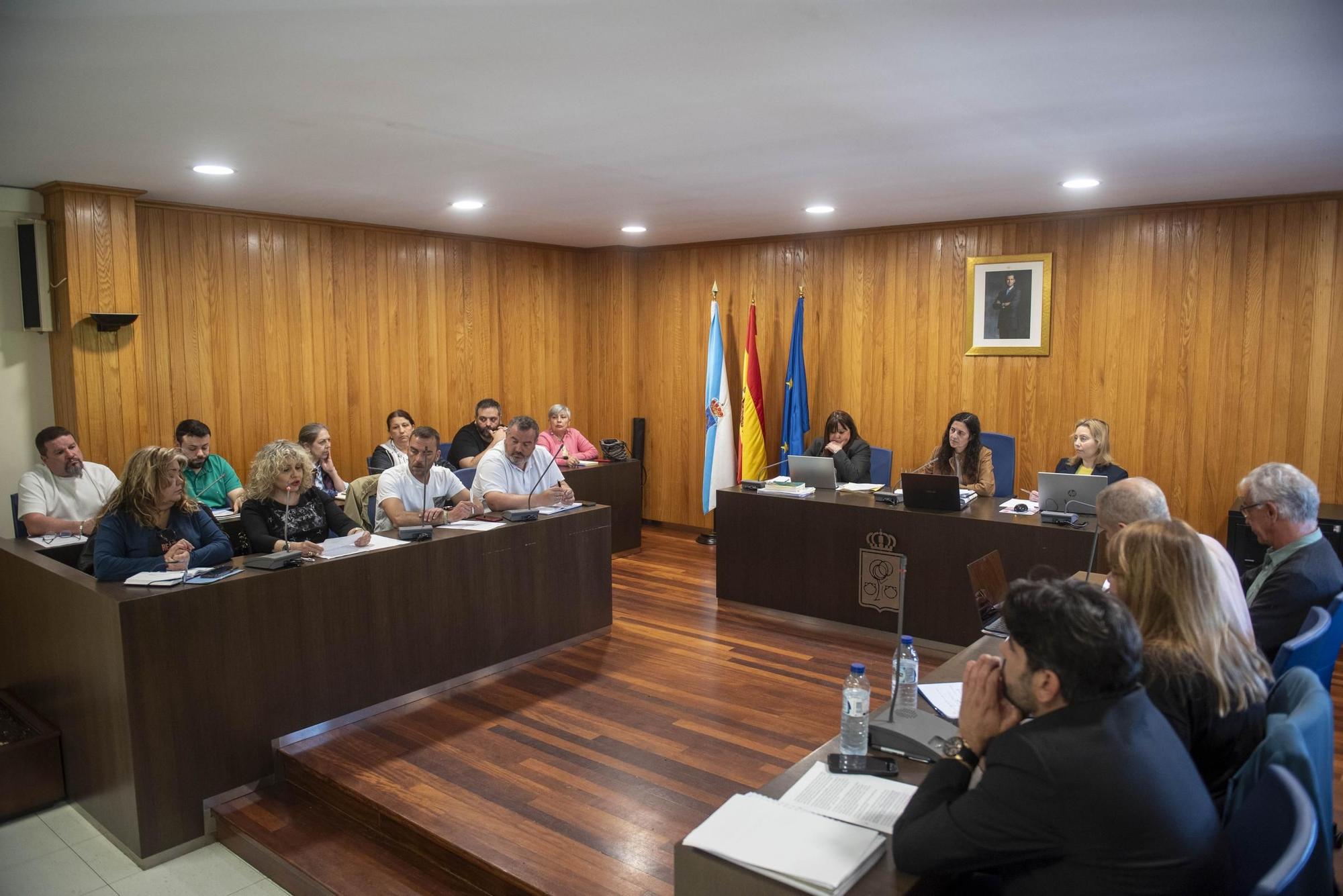 Último pleno de María Pan como alcaldesa de Cambre