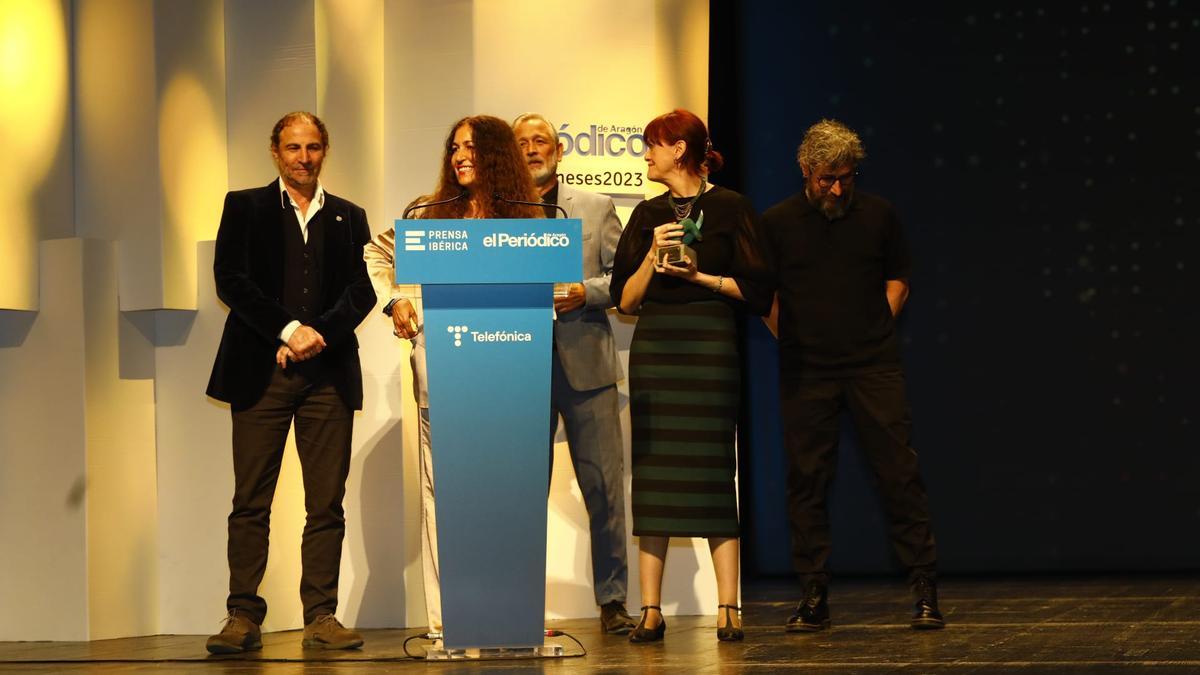 María López Insausti, gerente del Teatro de las Esquinas, ha recogido el premio Aragonés del Año en la categoría de Cultura