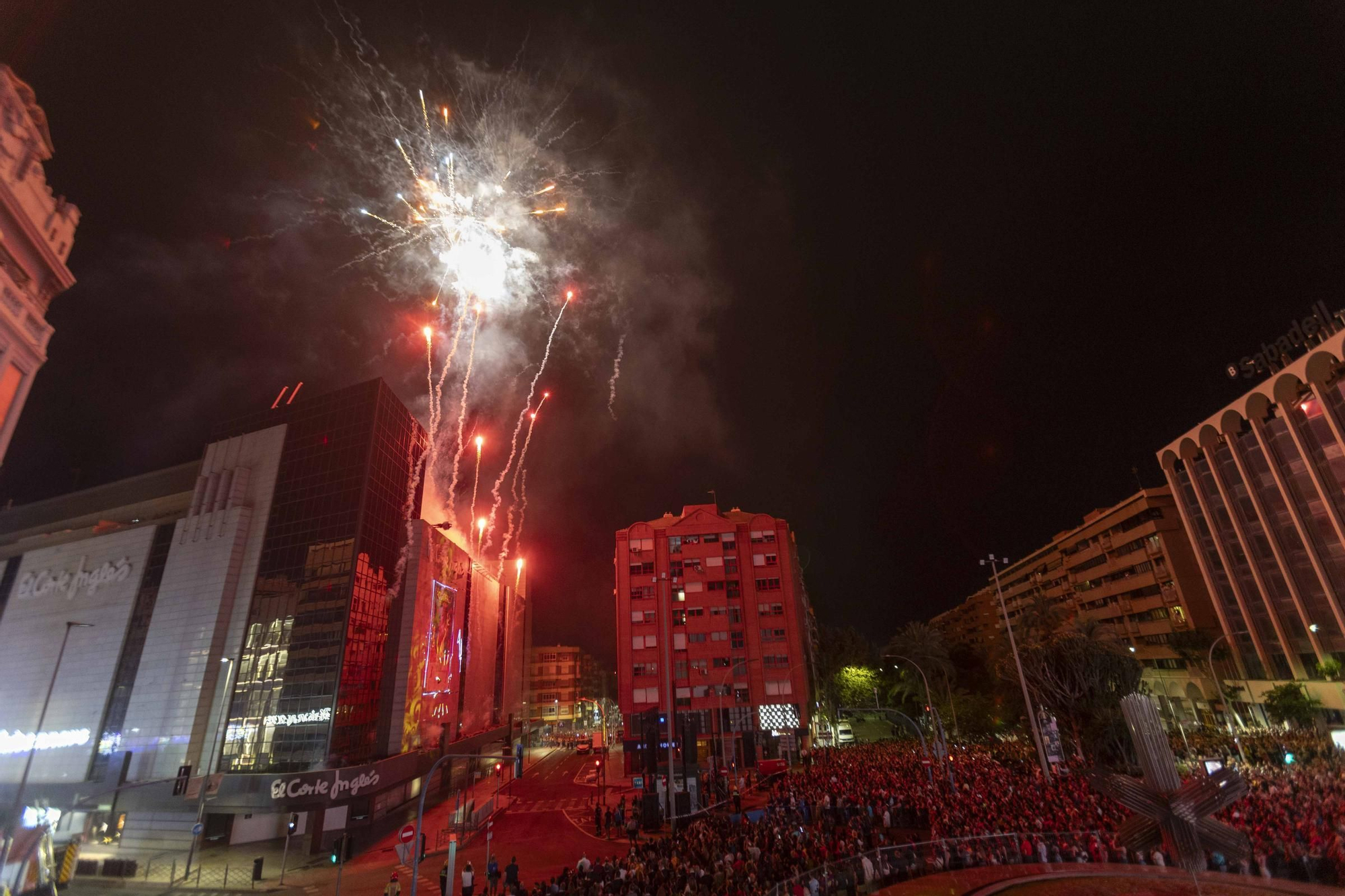 Todas las imágenes de la "Arribada del Foc 2025"