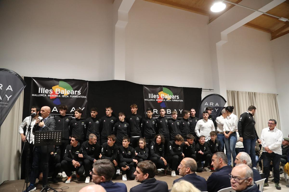 ciclismo. Formación del Illes Balears-Arabay de la catergoría Elite y Sub-23