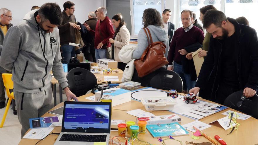 Directores y profesorado de colegios, en un curso de formación.