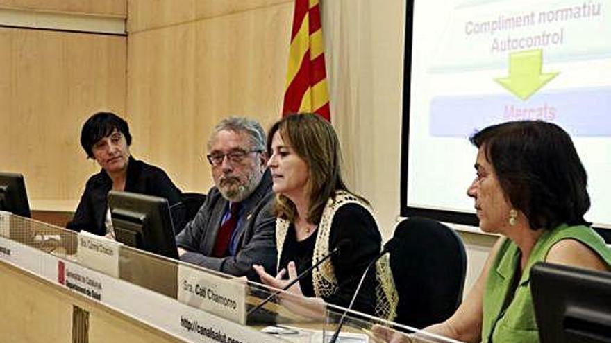 Elisenda Guillaumes, Joan Guix, Carme Chacón i Catalina Chamorro.