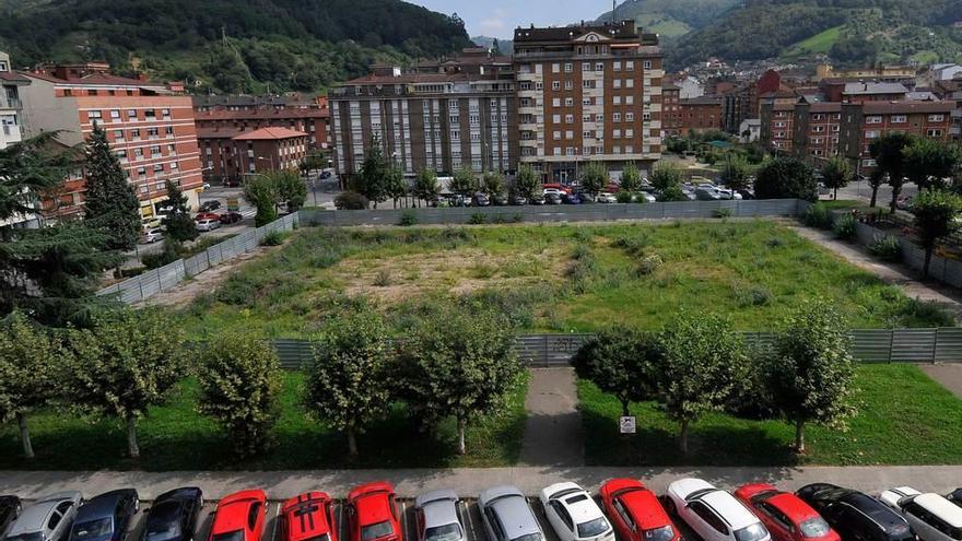 La parcela del cuartel de la Guardia Civil de Mieres.