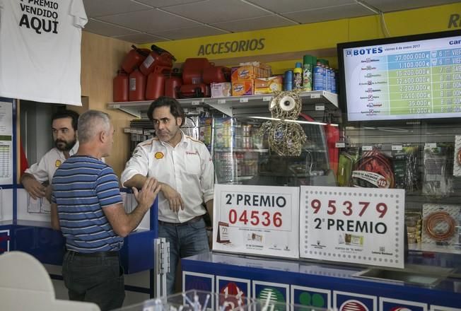 06/01/2017 SORTEOS LOTERIA DE EL NIÑO  administraciones de loteria  en la autpista sur  granadilla y estacion shell de guargacho que dieron décimos del segundo premio
