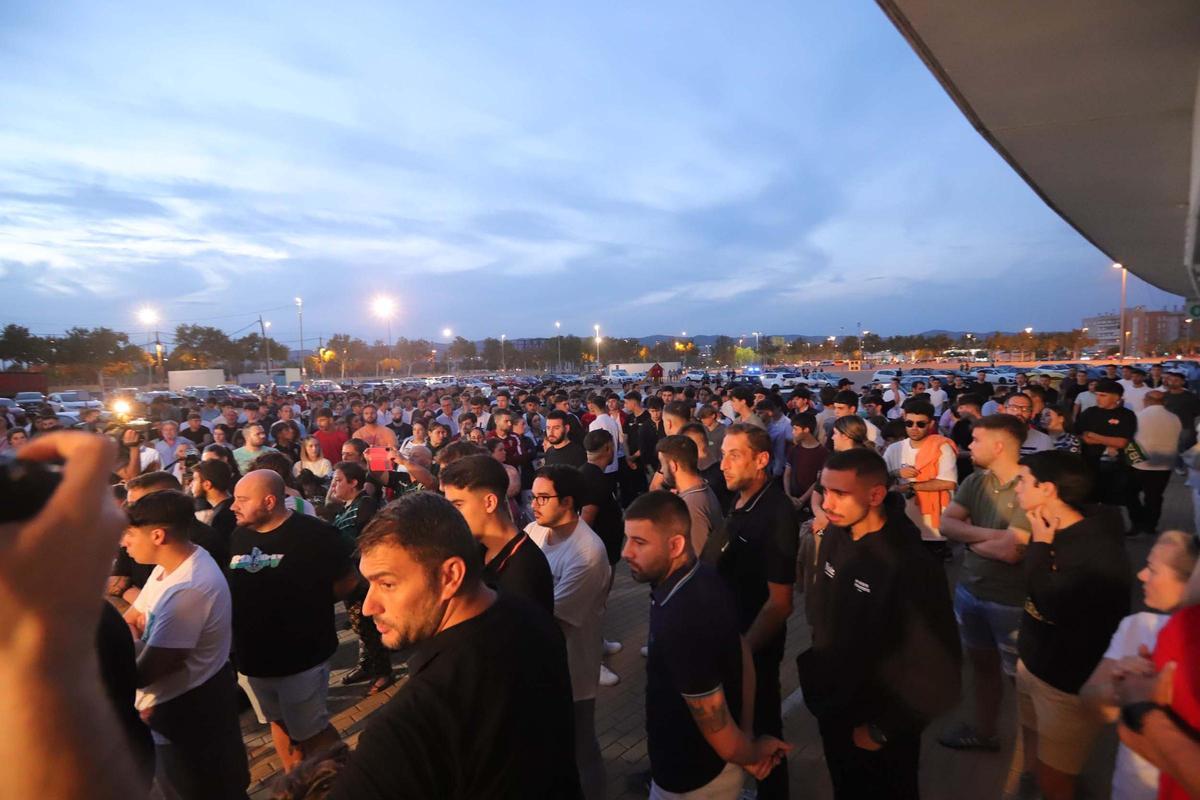 Homenaje a Álvaro Prieto en las puertas de El Arcángel