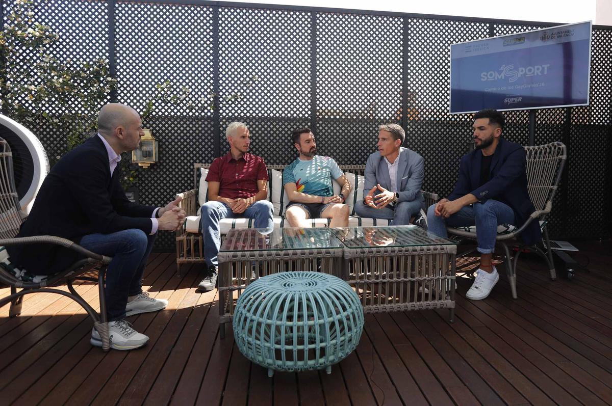 El director de SUPER,  Rafa Marín, moderó la tertulia