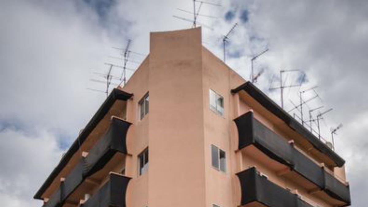 La capital tramita la licencia para 63 pisos en el solar de la casa amarilla de Miraflores