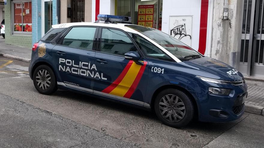 Detenidos en A Coruña dos varones la misma madrugada en que cometieron dos robos