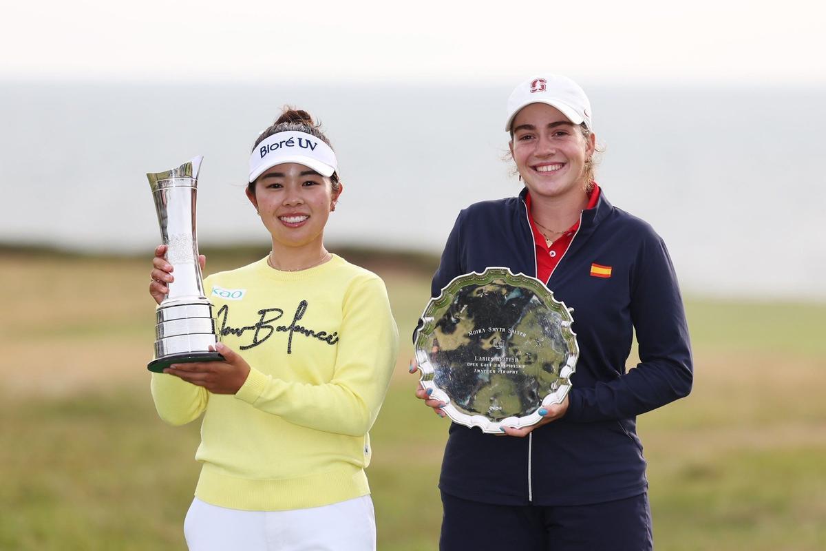 La japonesa Yamashita, ganadora del Open, junto a la mejor amateur, la madrileña Paula Martín