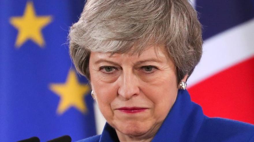 May defiende la prórroga del &#039;brexit&#039; con la UE entre peticiones de dimisión