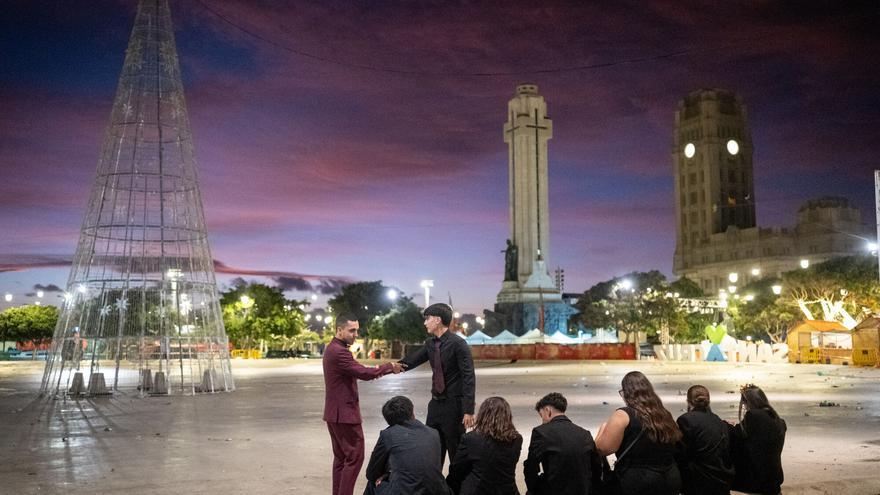 Amanecida en las calles de Santa Cruz en Año Nuevo