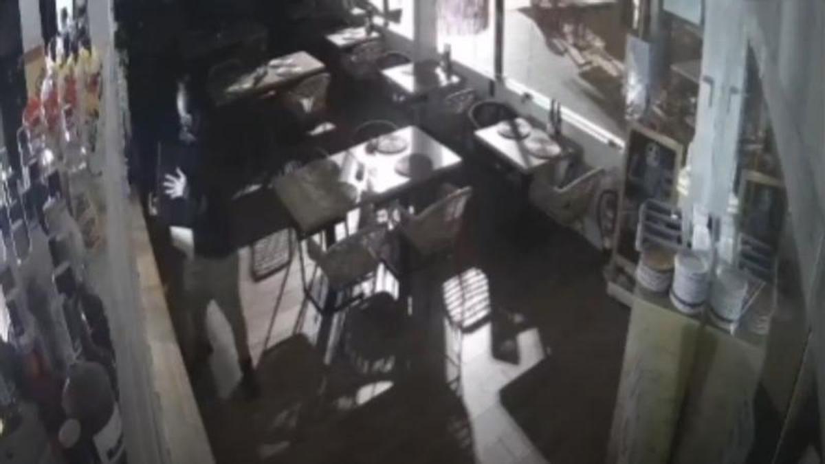 El Batman que no salvó Gotham, pero sí robó una caja registradora en Corralejo
